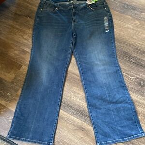 Lane Bryant Woman’s Jeans size 22 NWT
